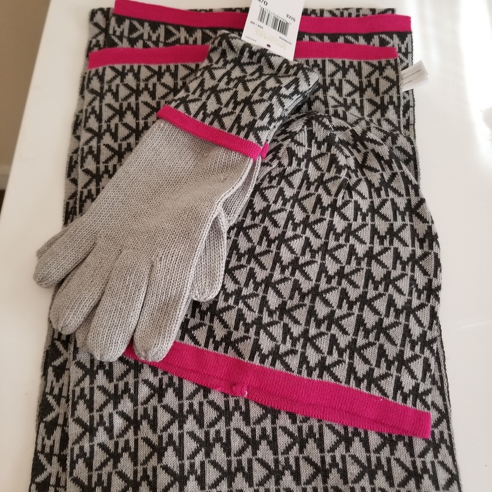 3 piece MK scarf set